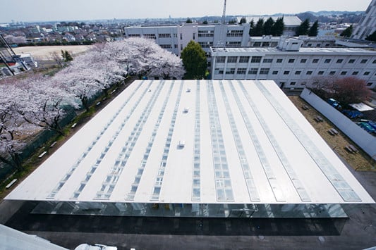 Die 46 x 47 m große Halle in der Dachaufsicht