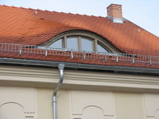 Ansicht mit geschlossener Fluchtgaube