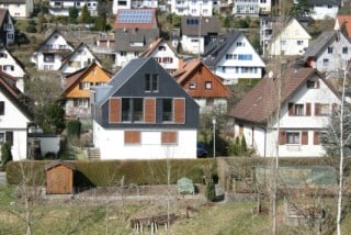 Das Wohnhaus ist Teil eines kleinen Siedlungsgebietes der 1940er Jahre