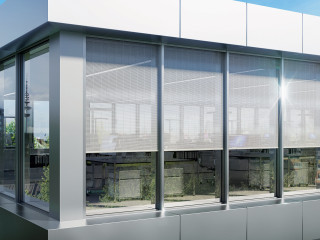 Im Verbundfenster integrierte Lamellenjalousie von Schüco (Sonnenschutz CSB)