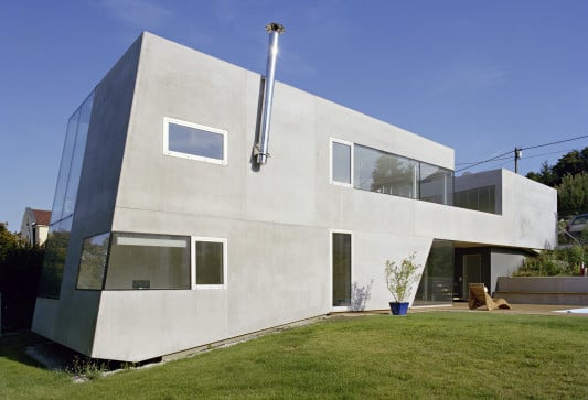 Westfassade mit Garten
