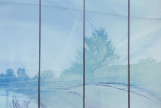 Transparenter Druck auf der Glasfassade des Glass Cube in Bad Driburg, Architekten: 3deluxe, Wiesbaden