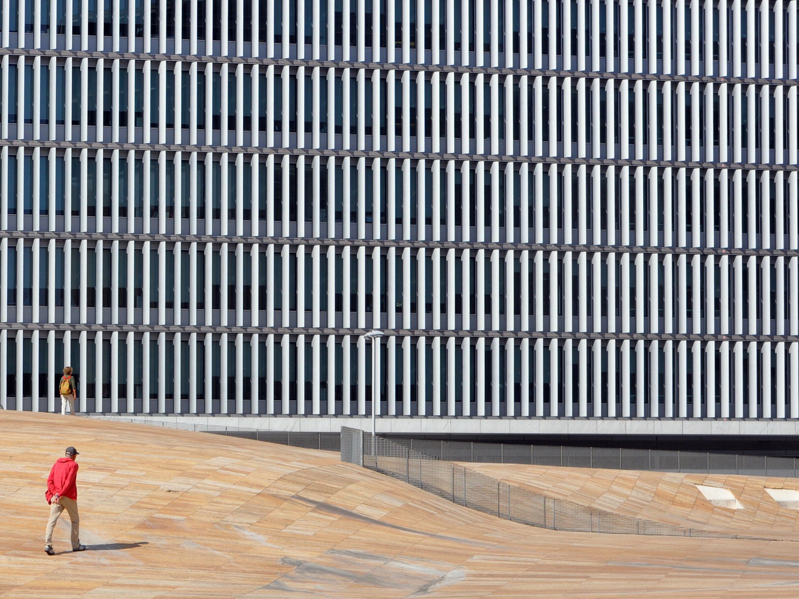 Aluminium-Lamellenfassade