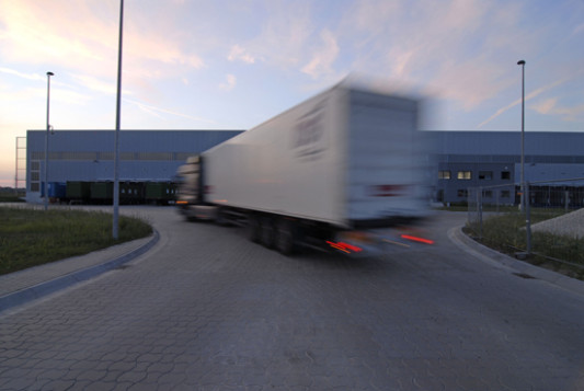 Logistikzentrum Einer Spedition In Langenhagen Sicherheitstechnik Buro Gewerbe Baunetz Wissen