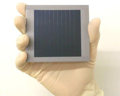 Dünnschicht-Solarmodul auf Baustahlfolie