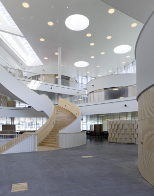 Akustikputz für die WWände: Ørestad College in Kopenhagen/DK von 3XN Architekten, Kopenhagen