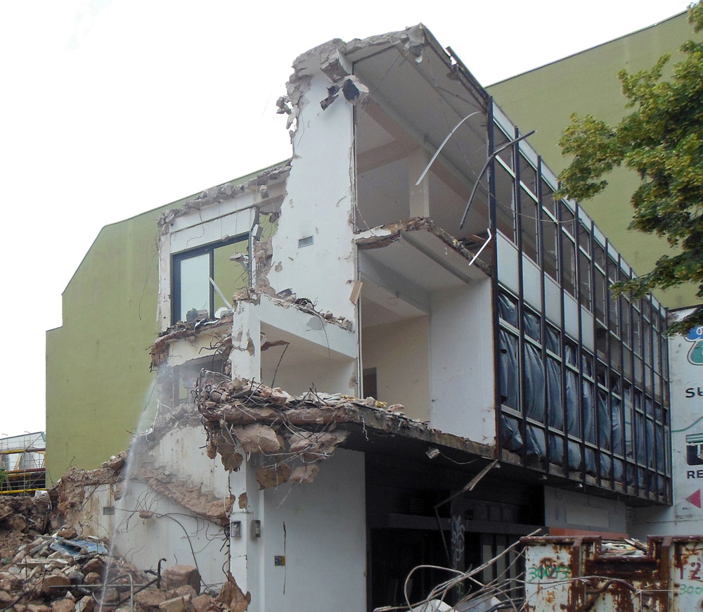 Die Gesteinskörnungen für RC-Beton werden bei Abbruchmaßnahmen gewonnen.