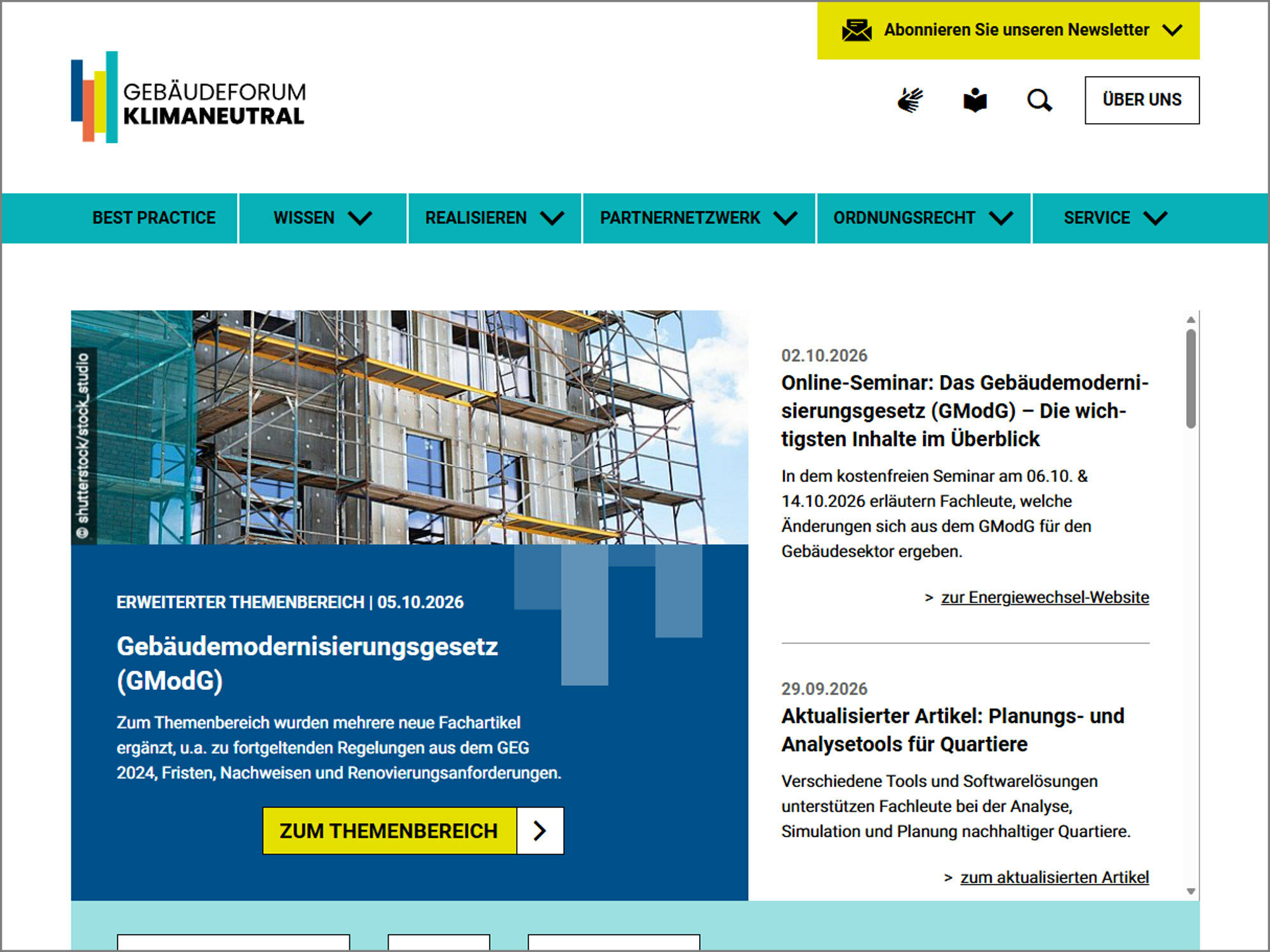 Die von der Deutschen Energie-Agentur (dena) betrieben Webseite informiert über Themen rund um Energieeffizienz, Sanierung und klimafreundliches Bauen.