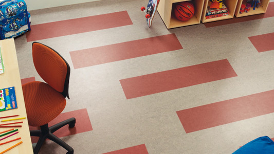Sonderform: Linoleum-Fertigboden