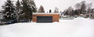 Garage für zwei Autos, Fahrräder und Gerätschaften im Erzgebirge