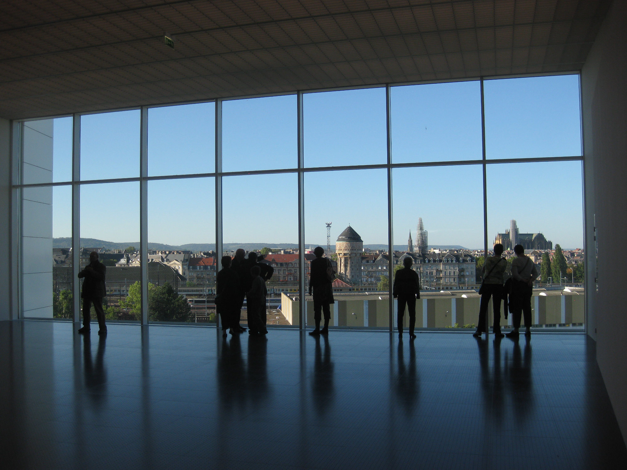 Für Glasanwendungen in der Gebäudehülle wird heute ausschließlich Mehrscheiben-Isolierglas eingesetzt.
