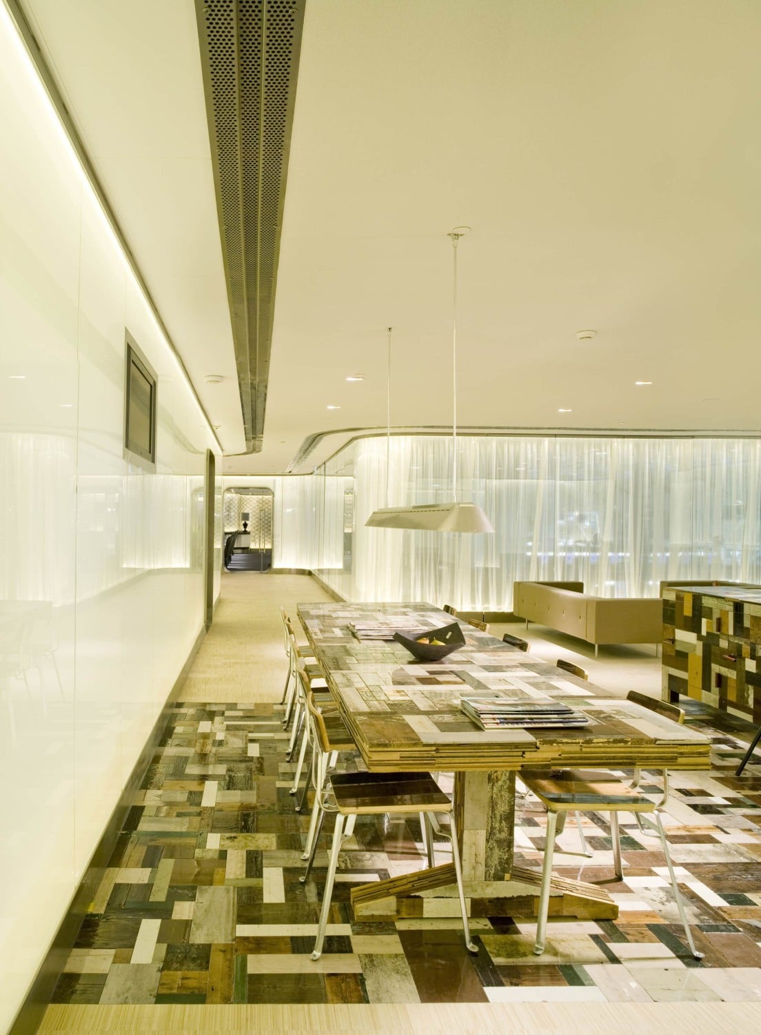 vip center am flughafen schiphol in amsterdam boden hotel gastronomie baunetz wissen