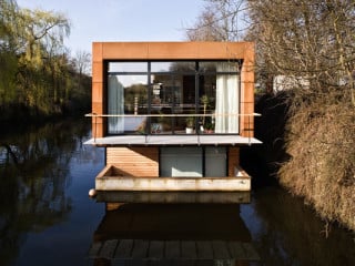 Haus und Boot in einem