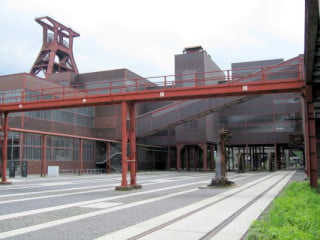 Weltkulturerbe: Zeche Zollverein in Essen - der Denkmalpfad führt durch die Hallen 18 und 19