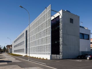 Fabrikationsgebäude in Cormondrèche