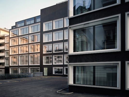 Geschäftshaus Holbeinstraße in Zürich/CH