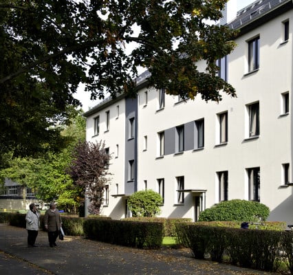 Hauseingänge und Vorgärten