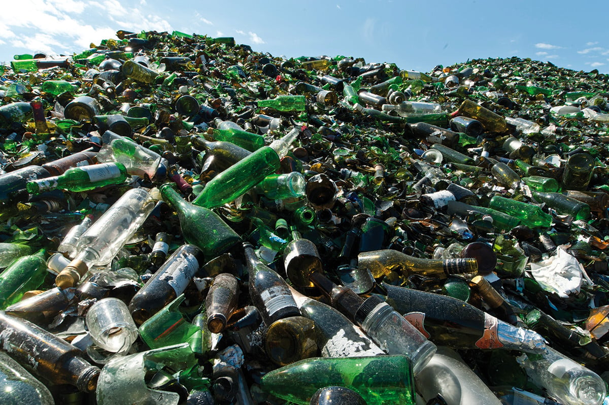 Schaumglasschotter besteht überwiegend aus Recyclinglas