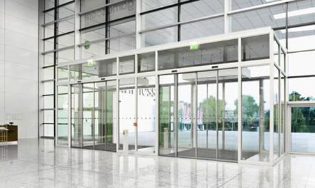 Einbruchhemmendes automatisches Linearschiebetürsystem 