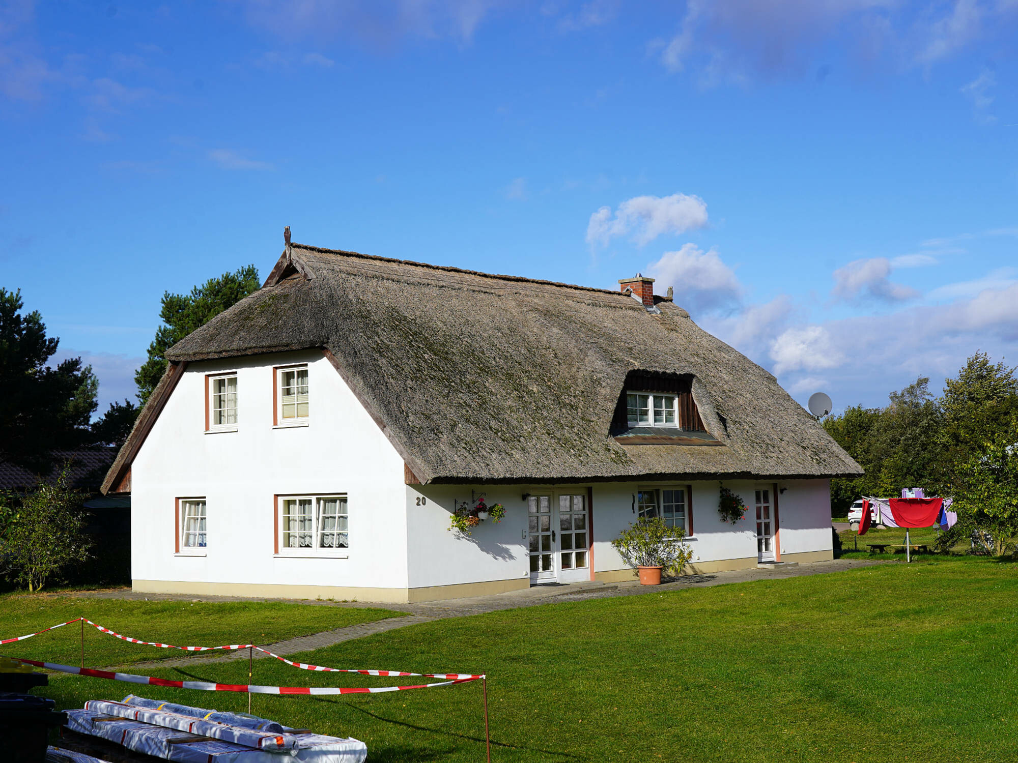 Beispiel für ein Reetdachhaus auf Rügen