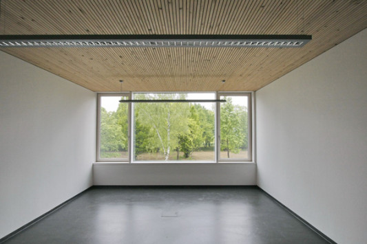 Auch die Decken sind aus Holz