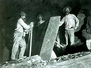 Historischer Schieferabbau in Ligurien
